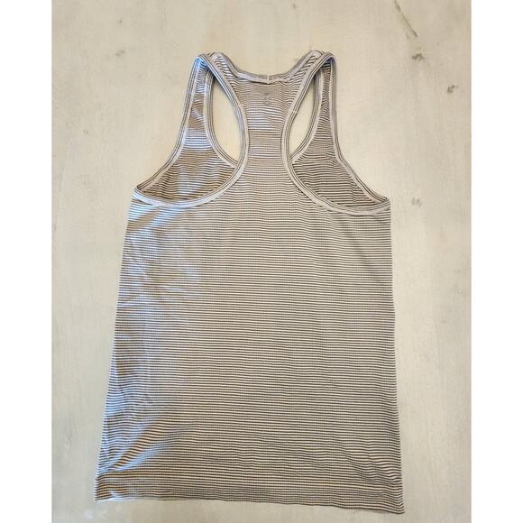 Lululemon Swiftly Tech Racerback SZ 6 Black White Stripe - Picture 4 of 9